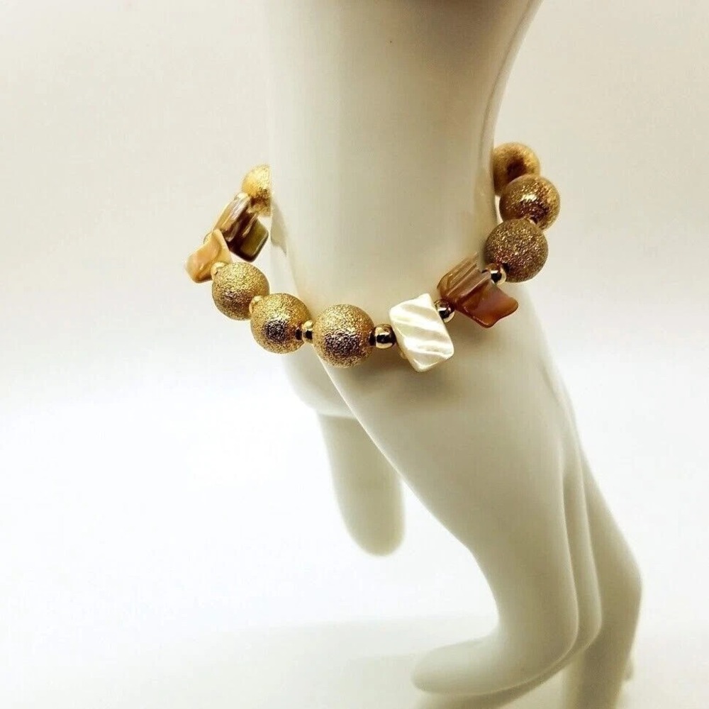 Fashion Gold Tone Textured Bead & Mother of Pearl Square Stretch Bracelet